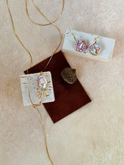 GOLDEN ROSE NECKLACE