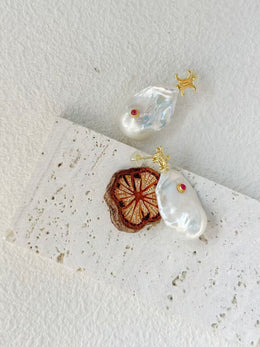 RUBY BAROQUE EARRING