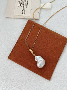 GOLDEN BAROQUE PEARL NECKLACE